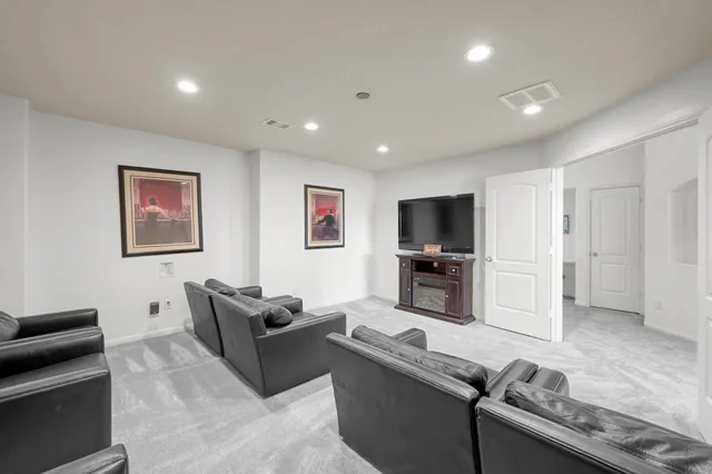 $425,000 | 9972 Western Ridge Way, Conroe, TX 77385