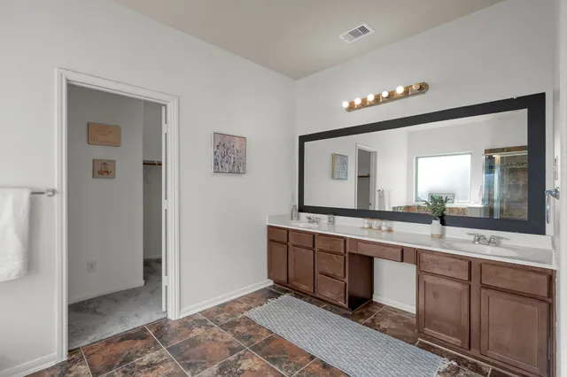 $425,000 | 9972 Western Ridge Way, Conroe, TX 77385