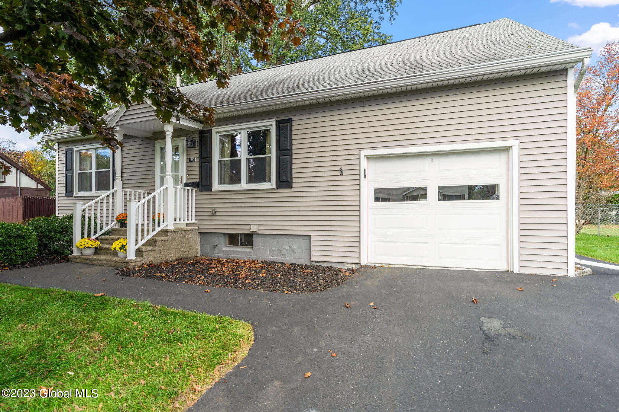 1004 Bill Road Schenectady, NY 12303 - Photo 2 of 55 2-web-or-mls-1004-bill-rd