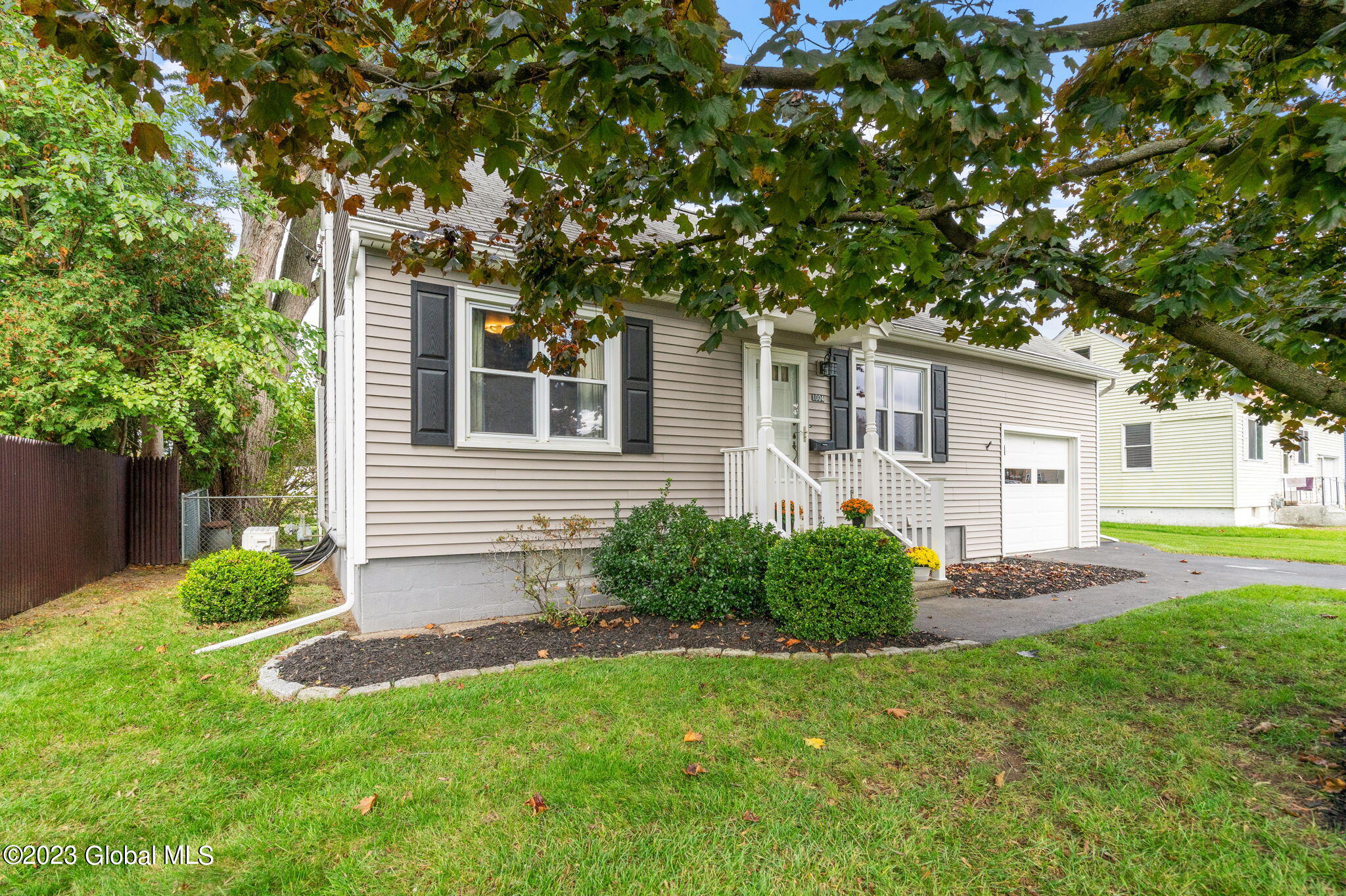 1004 Bill Road Schenectady, NY 12303 - Photo 5 of 55 6-web-or-mls-1004-bill-rd