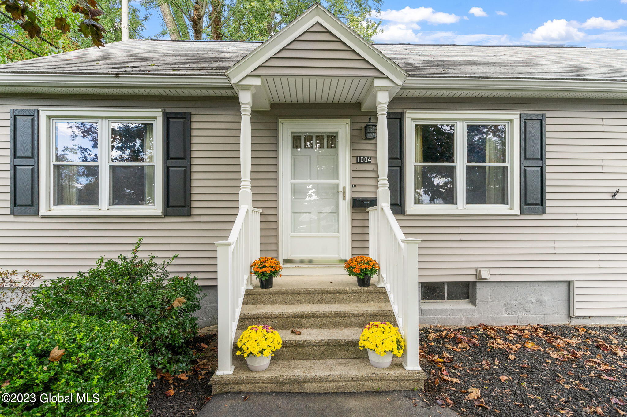 1004 Bill Road Schenectady, NY 12303 - Photo 6 of 55 7-web-or-mls-1004-bill-rd