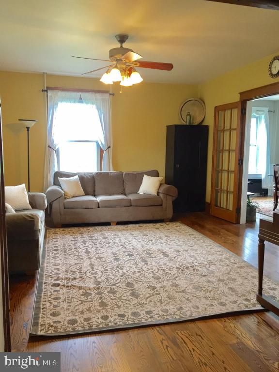 737 Penn Avenue Lititz, PA 17543 - Photo 5 of 35 a living room with couch and a table