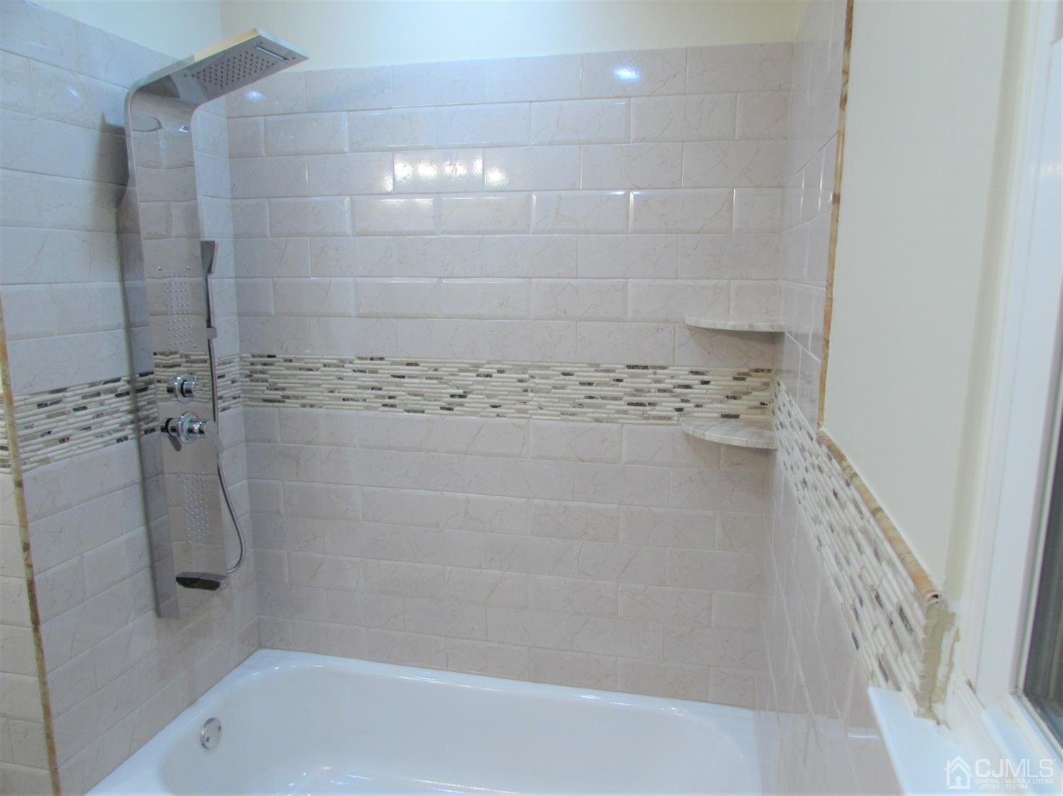 19 Pearl Road East Brunswick, NJ 08816 - Photo 14 of 37 Gallery Image 14