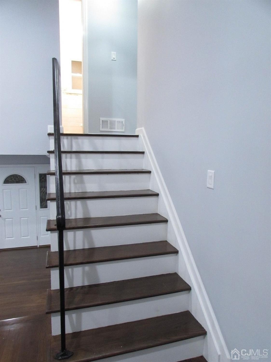 19 Pearl Road East Brunswick, NJ 08816 - Photo 18 of 37 Gallery Image 18