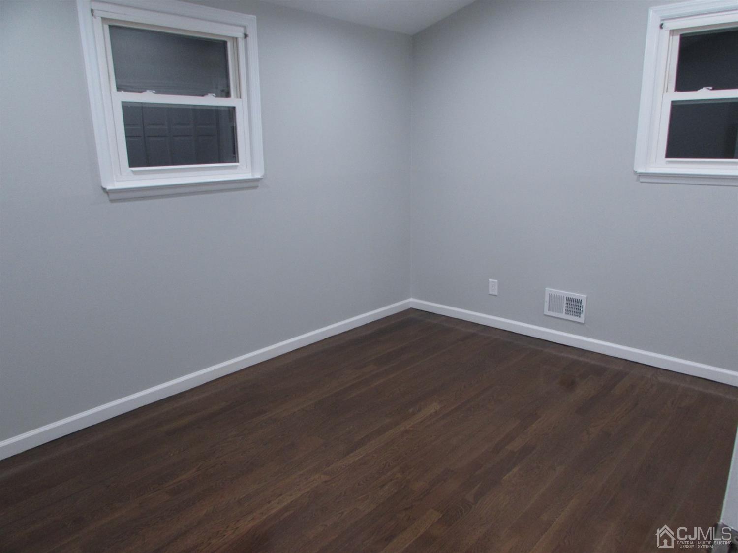 19 Pearl Road East Brunswick, NJ 08816 - Photo 24 of 37 Gallery Image 24