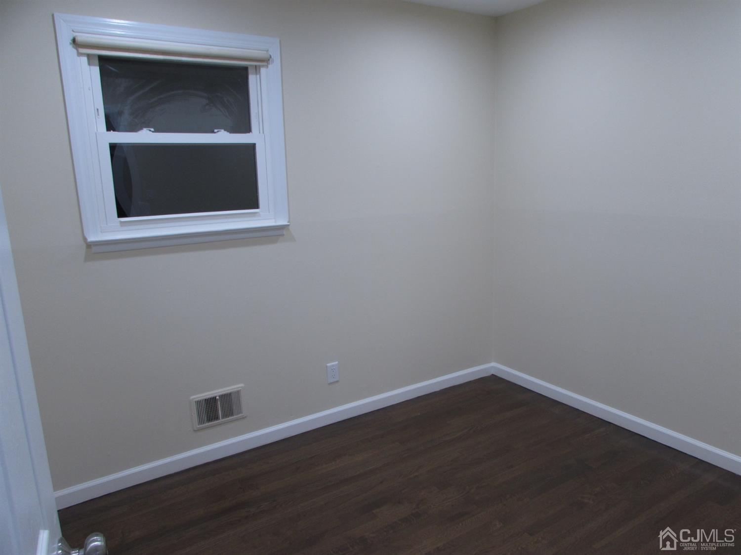 19 Pearl Road East Brunswick, NJ 08816 - Photo 26 of 37 Gallery Image 26