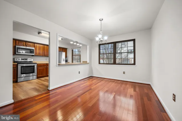 $389,000 | 33 Badger Gate Court, Baltimore, MD 21228