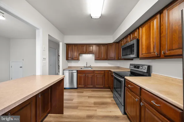 $389,000 | 33 Badger Gate Court, Baltimore, MD 21228