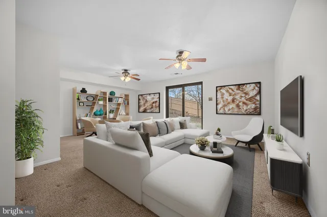 $389,000 | 33 Badger Gate Court, Baltimore, MD 21228