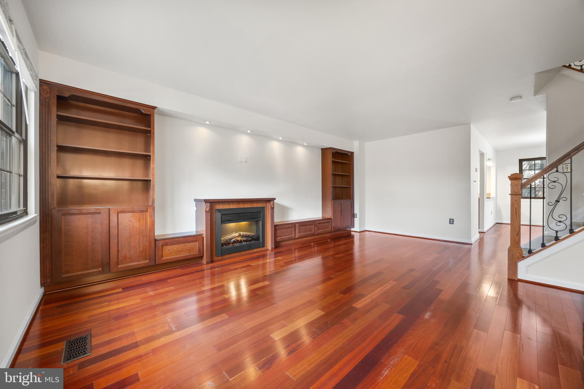 33 Badger Gate Court Baltimore, MD 21228 - Photo 10 of 39 a view of a livingroom with wooden floor