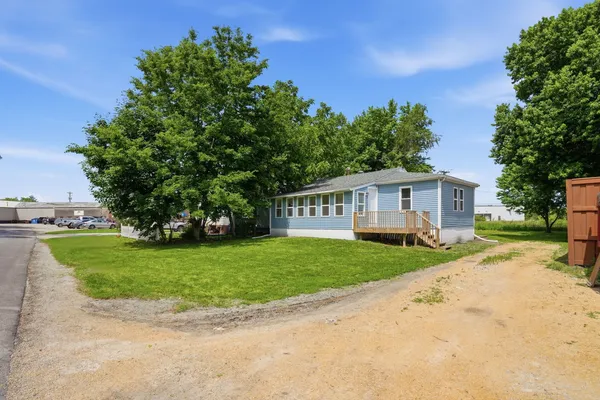 $120,000 | 635 8th Avenue West, Milan, IL 61264