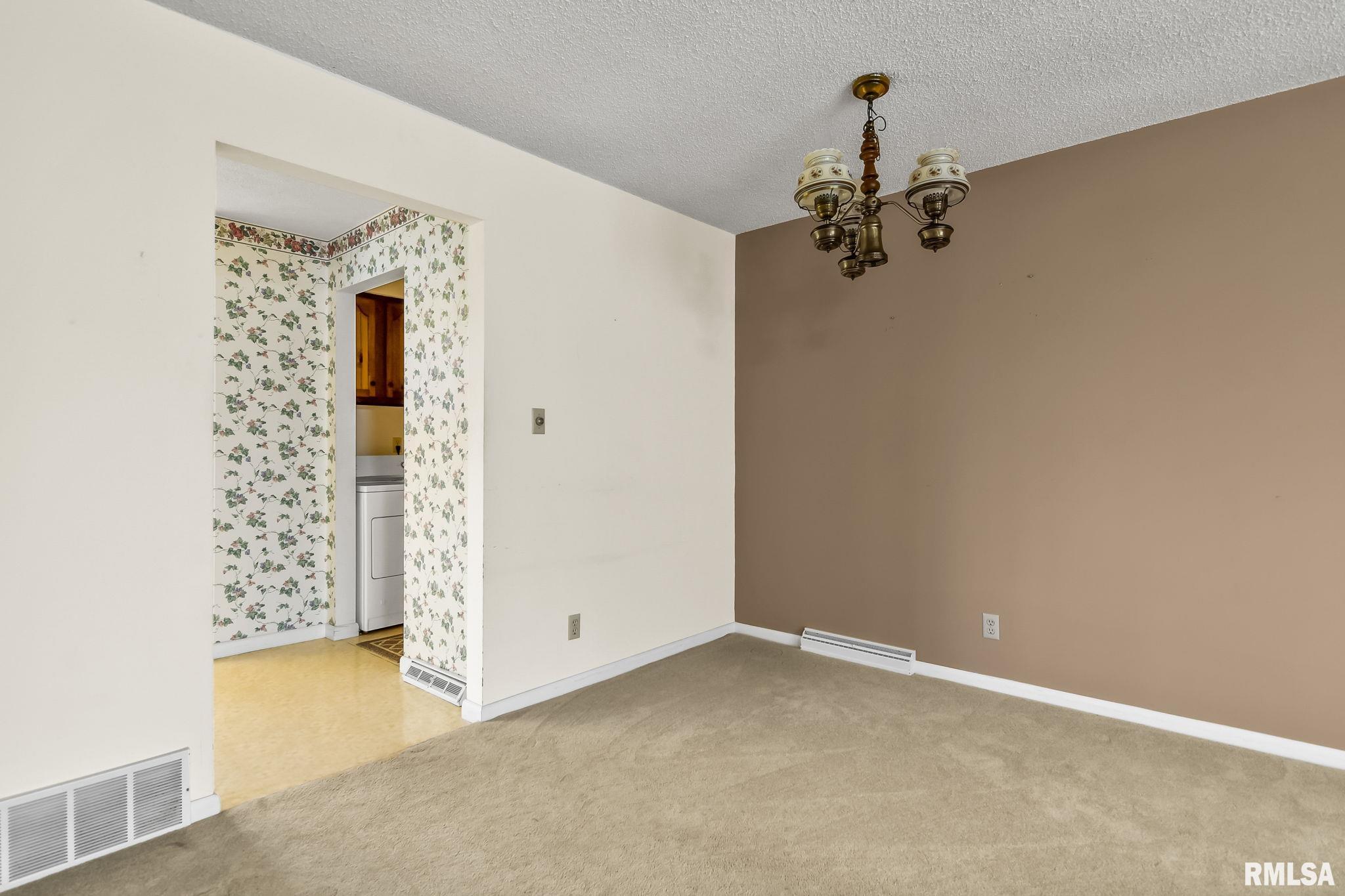 290 Trillium Lane Springfield, IL 62707 - Photo 8 of 43 Gallery Image 8