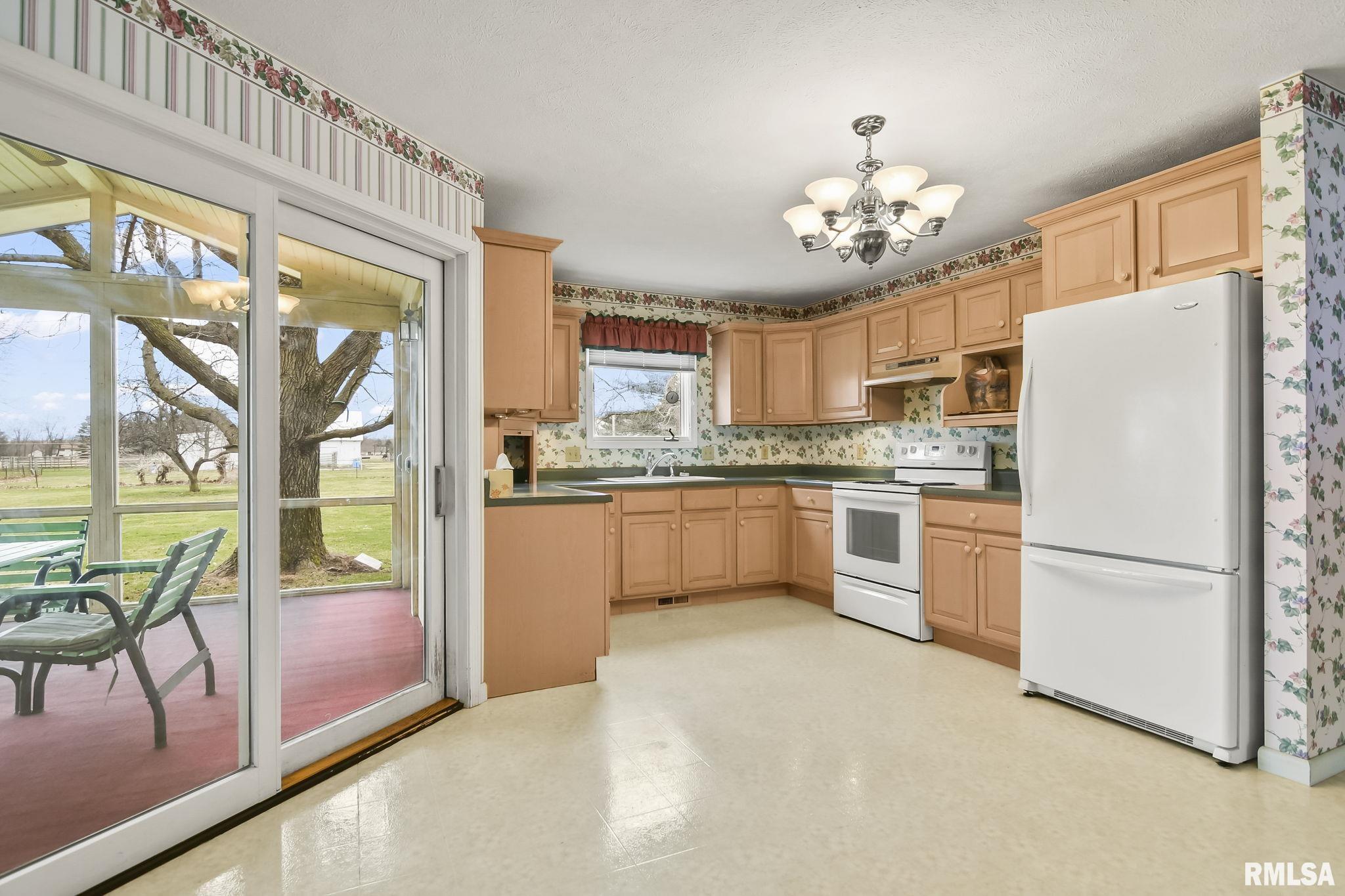 290 Trillium Lane Springfield, IL 62707 - Photo 9 of 43 Gallery Image 9