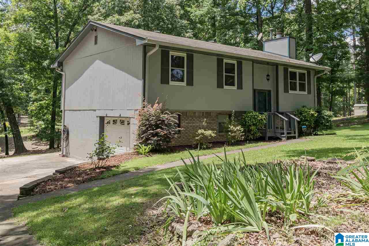 4873 Aldrich Road Bessemer, AL 35022 - Photo 2 of 38