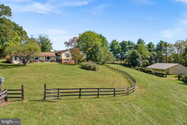 $1,098,890 | 38768 Eudora Lane, Hamilton, VA 20158