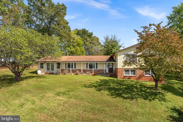$1,098,890 | 38768 Eudora Lane, Hamilton, VA 20158