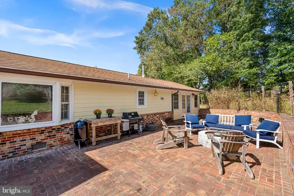 $1,098,890 | 38768 Eudora Lane, Hamilton, VA 20158