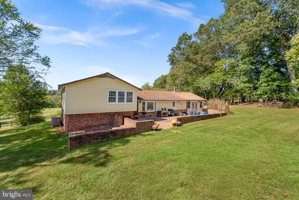 $1,098,890 | 38768 Eudora Lane, Hamilton, VA 20158