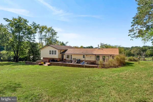 $1,098,890 | 38768 Eudora Lane, Hamilton, VA 20158