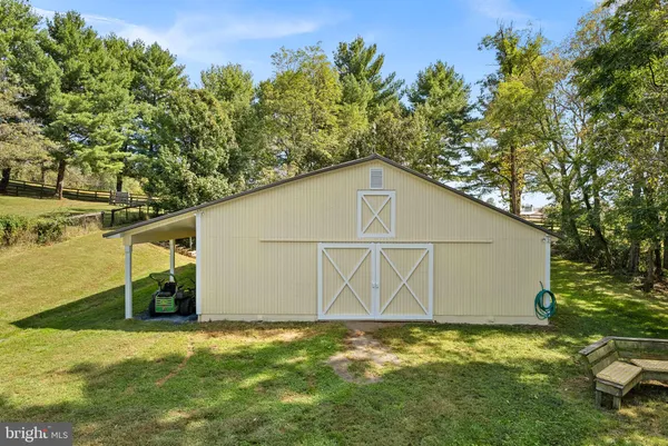 $1,098,890 | 38768 Eudora Lane, Hamilton, VA 20158