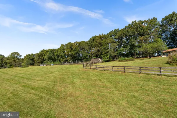 $1,098,890 | 38768 Eudora Lane, Hamilton, VA 20158