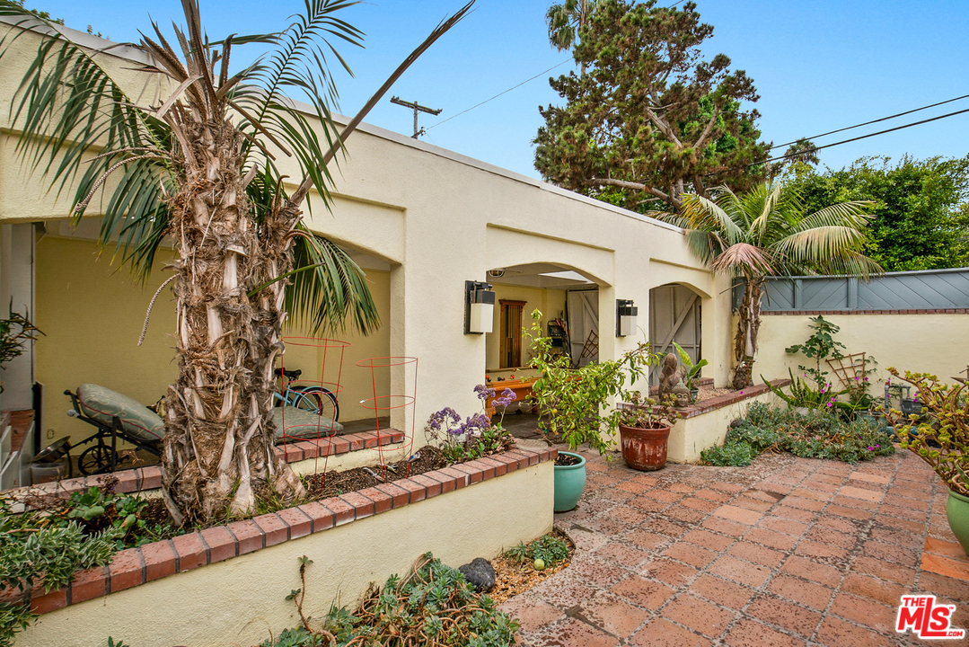 2923 Grayson Avenue Venice, CA 90291 - Photo 20 of 28