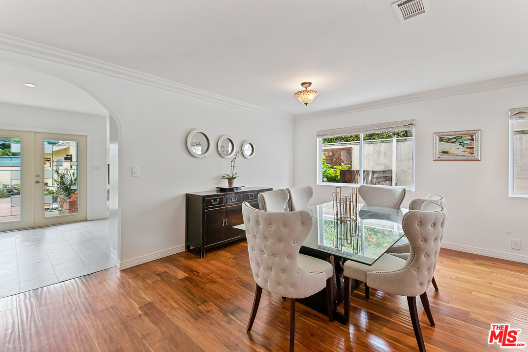 2923 Grayson Avenue Venice, CA 90291 - Photo 3 of 28