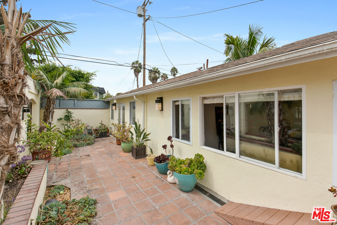 2923 Grayson Avenue Venice, CA 90291 - Photo 26 of 28