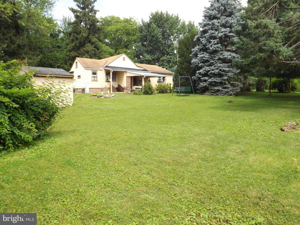 117 Locust Road Mountville, PA 17554 - Photo 19 of 23 Gallery Image 19