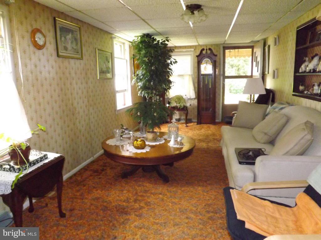 117 Locust Road Mountville, PA 17554 - Photo 5 of 23 Gallery Image 5