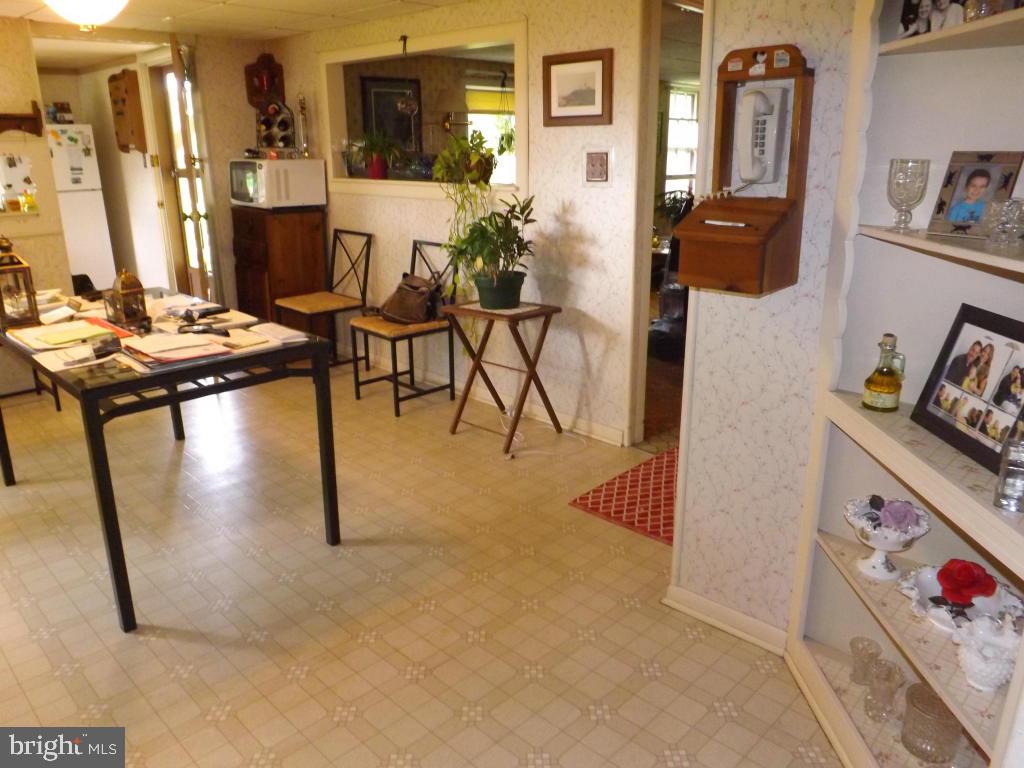 117 Locust Road Mountville, PA 17554 - Photo 10 of 23 Gallery Image 10