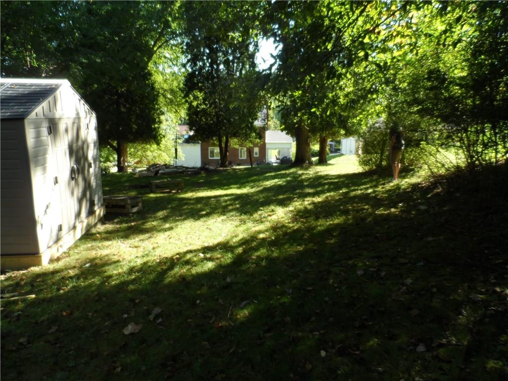 307 Byron Road Pittsburgh, PA 15237 - Photo 21 of 25 Rear yard looking at home, beautiful yard!