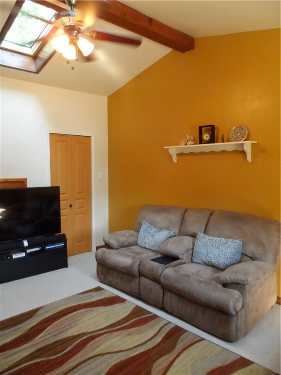 307 Byron Road Pittsburgh, PA 15237 - Photo 7 of 25 Gallery Image 7