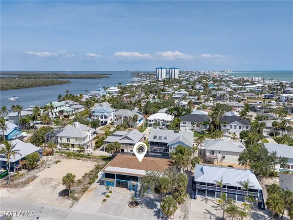 $2,890,000 | 198-200 Anchorage Street, Unit 200, Fort Myers Beach, FL 33931