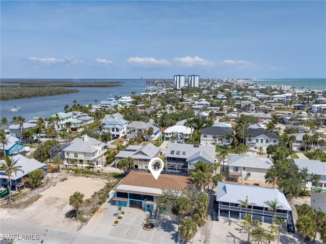 $2,890,000 | 198-200 Anchorage Street, Unit 200, Fort Myers Beach, FL 33931