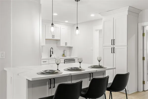 $874,900 | 109 13th Street, Belleair Beach, FL 33786