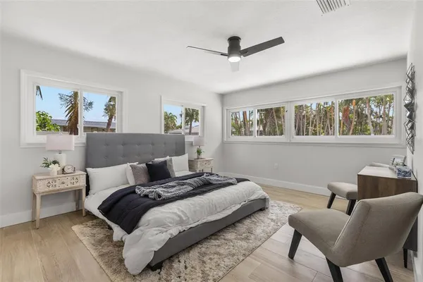 $874,900 | 109 13th Street, Belleair Beach, FL 33786