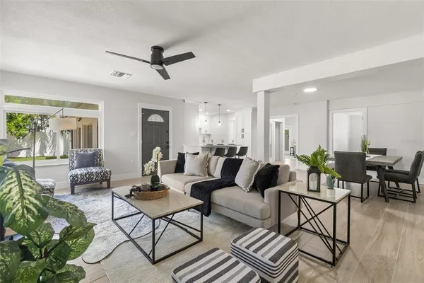 $874,900 | 109 13th Street, Belleair Beach, FL 33786