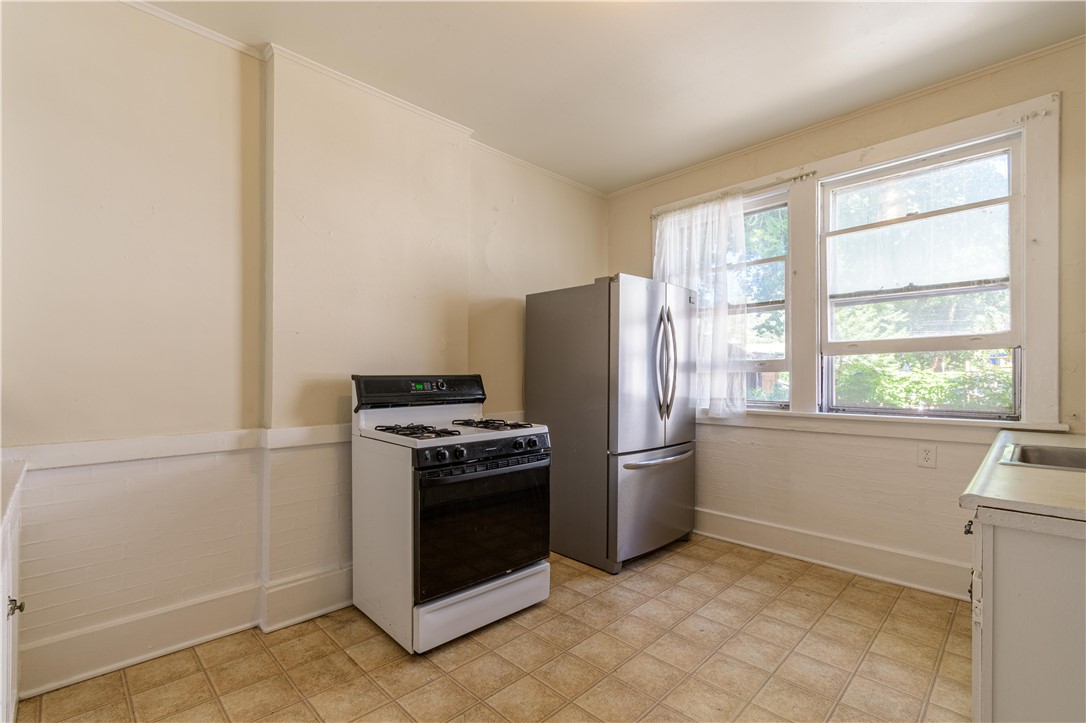 760 Harvard Street Rochester, NY 14610 - Photo 8 of 20 Gallery Image 8