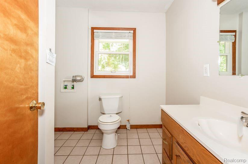 5912 Ridge Road Jackson, MI 49201 - Photo 16 of 21 16.JPG