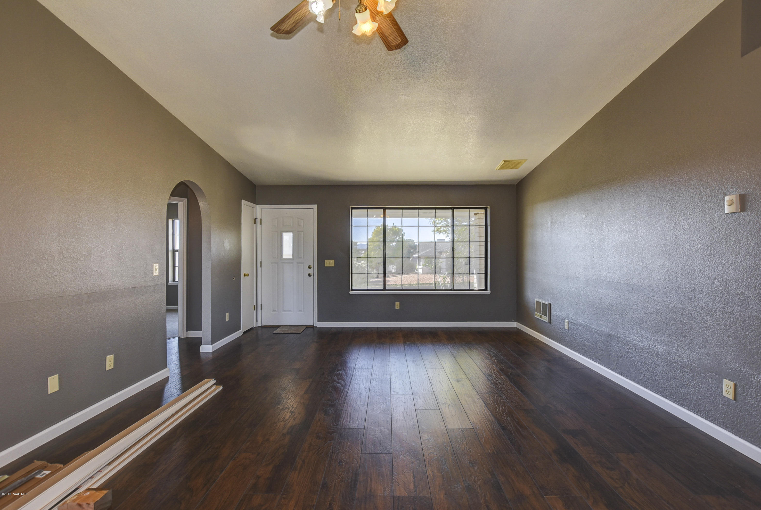 17540 East Jackrabbit Road Mayer, AZ 86333 - Photo 5 of 25 Living Room 2