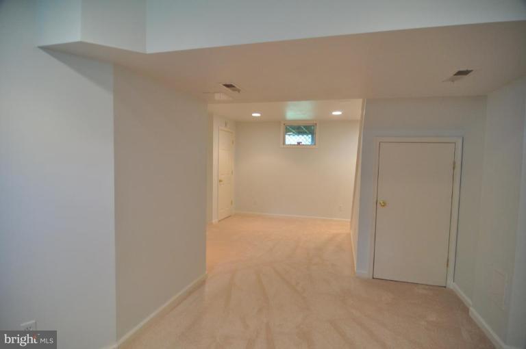 20612 Clarksburg Road Boyds, MD 20841 - Photo 24 of 30 Recreation Room #2