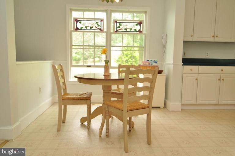 20612 Clarksburg Road Boyds, MD 20841 - Photo 10 of 30 Breakfast Area