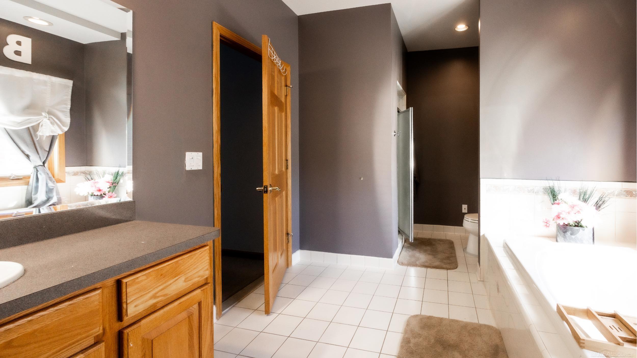 51553 Baker Road New Baltimore, MI 48047 - Photo 31 of 77 50201287-afd299ca-f0a3-40b5-83be-e856388da100.JPG