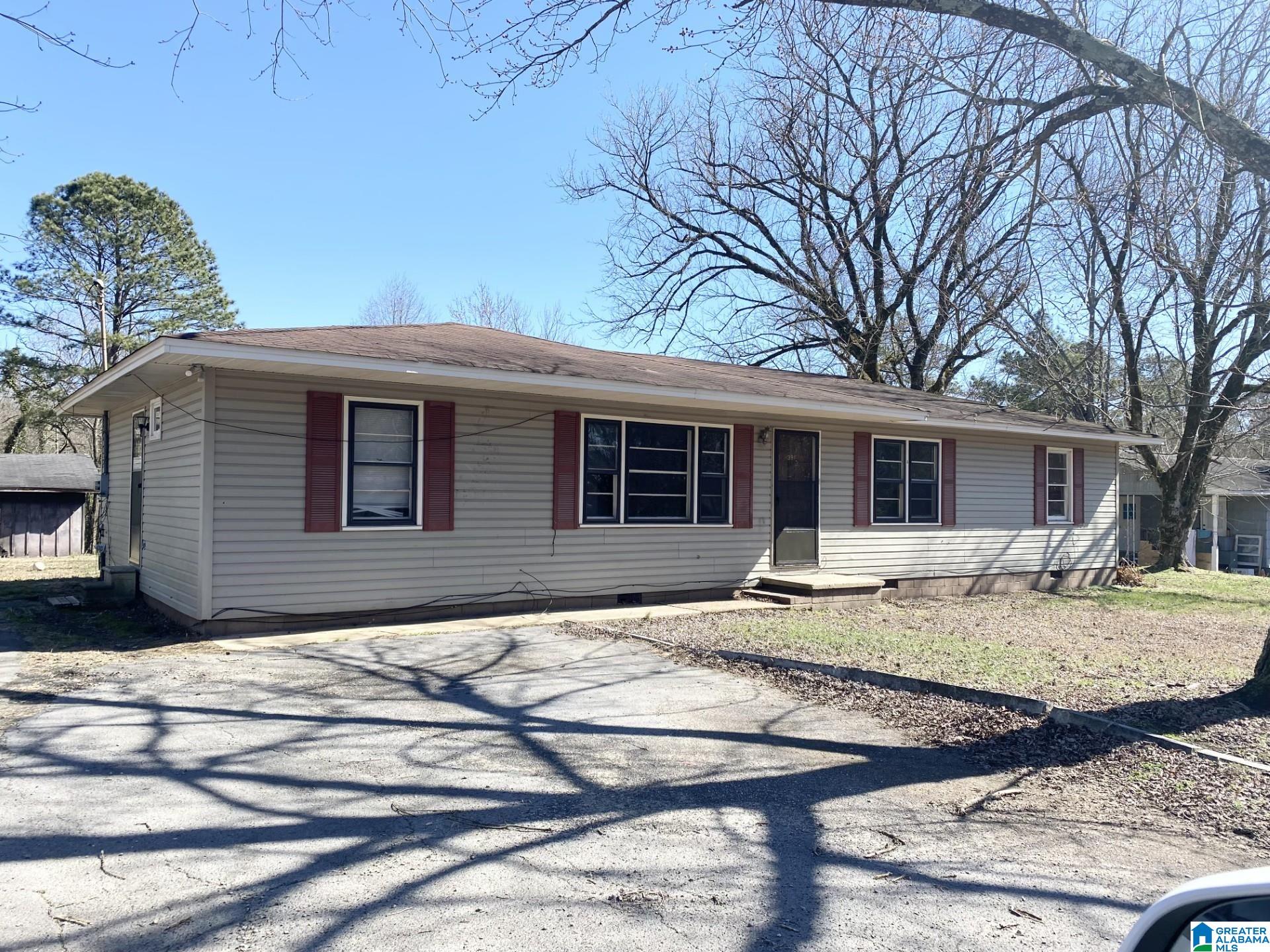 391 Justice Street Crossville, AL 35962 - Photo 1 of 12