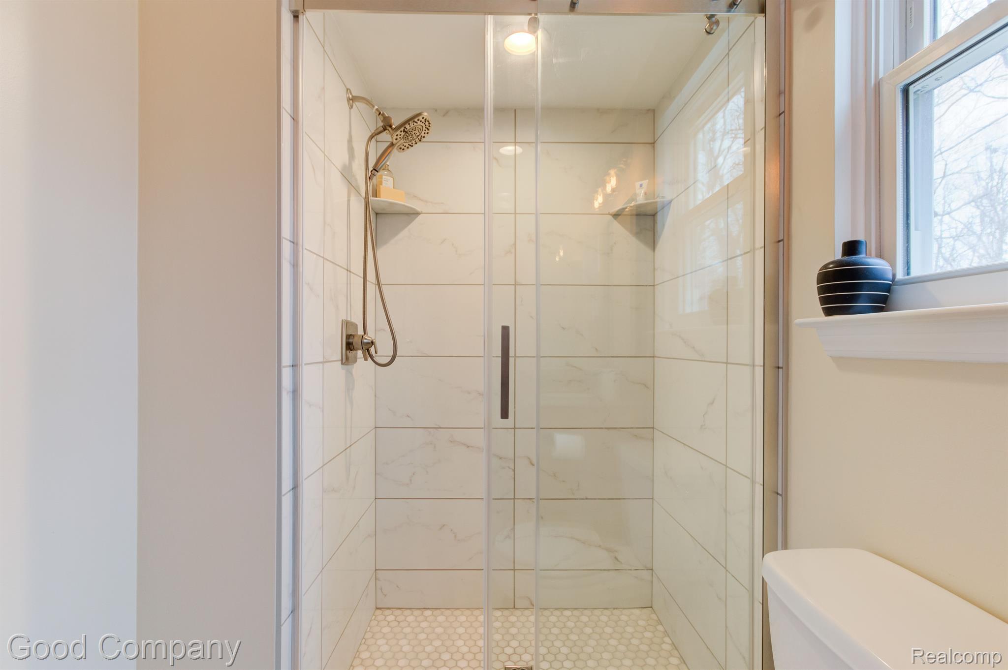 343 Whitney Drive Rochester, MI 48307 - Photo 34 of 43 Gallery Image 34