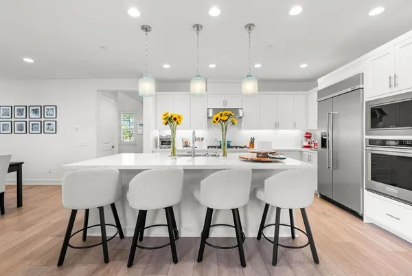 $1,230,000 | 105 South Nevada Avenue, Ventura, CA 93004