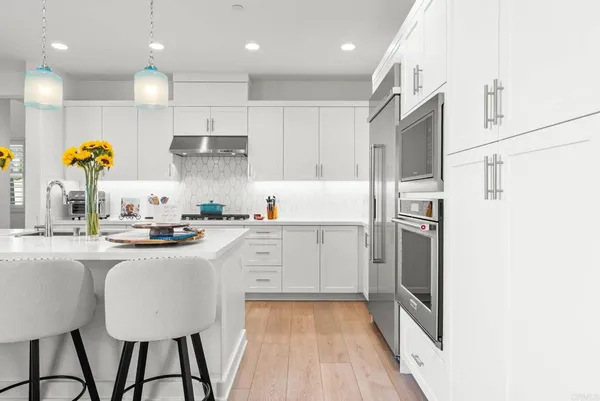 $1,230,000 | 105 South Nevada Avenue, Ventura, CA 93004