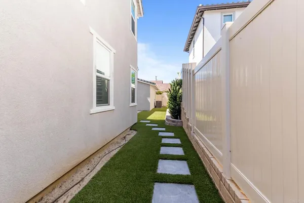 $1,230,000 | 105 South Nevada Avenue, Ventura, CA 93004