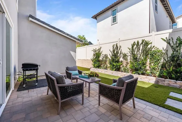 $1,230,000 | 105 South Nevada Avenue, Ventura, CA 93004